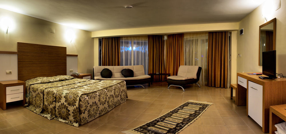 Omer Holiday Resort Kusadasi Exterior photo