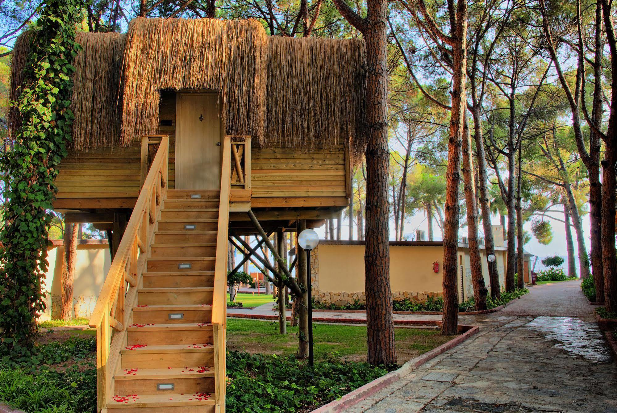 Omer Holiday Resort Kusadasi Exterior photo