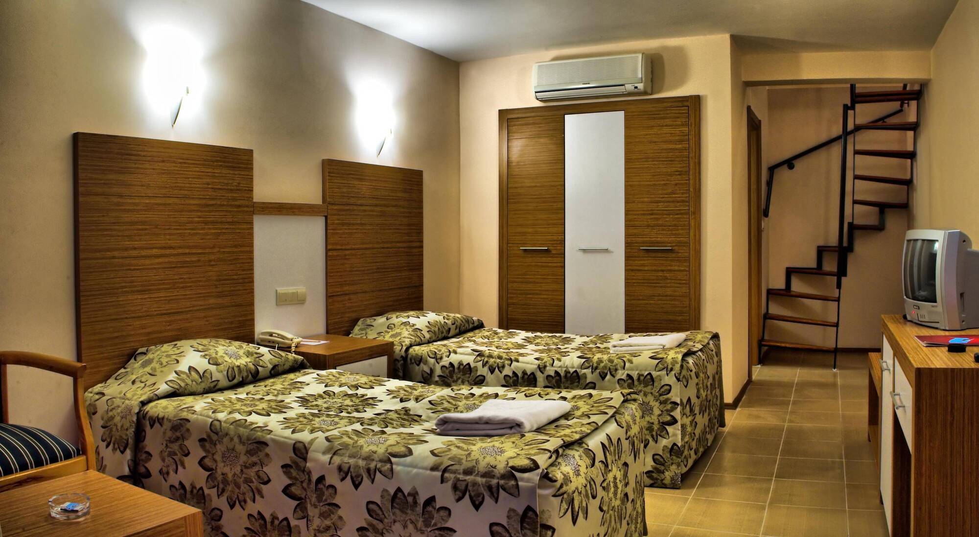Omer Holiday Resort Kusadasi Exterior photo